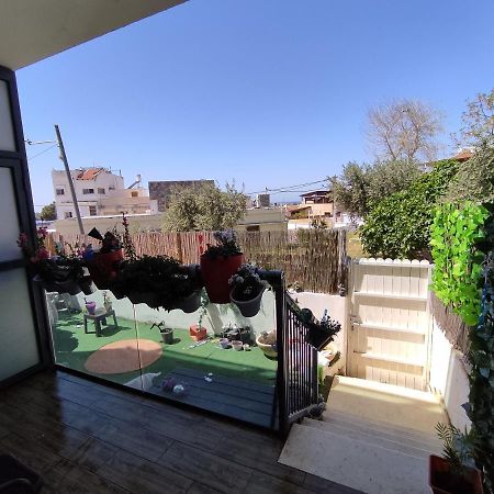 Family Master Nahariya Exterior foto