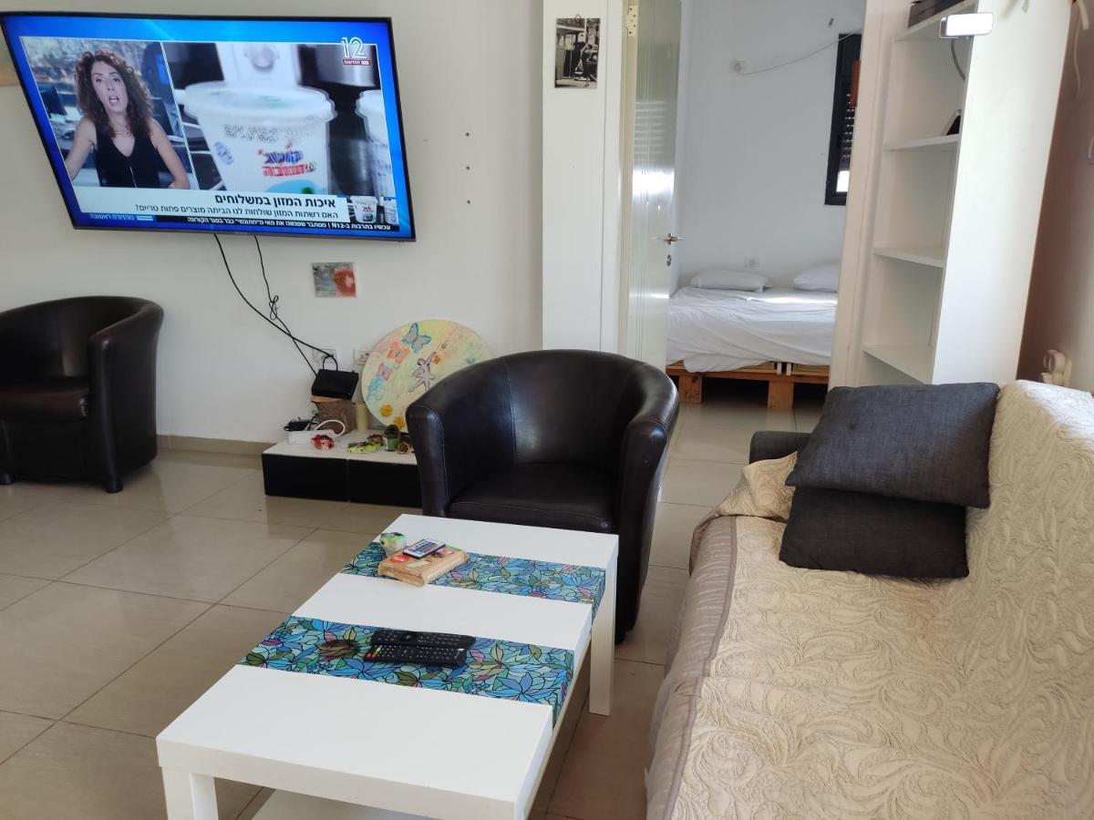 Family Master Nahariya Exterior foto